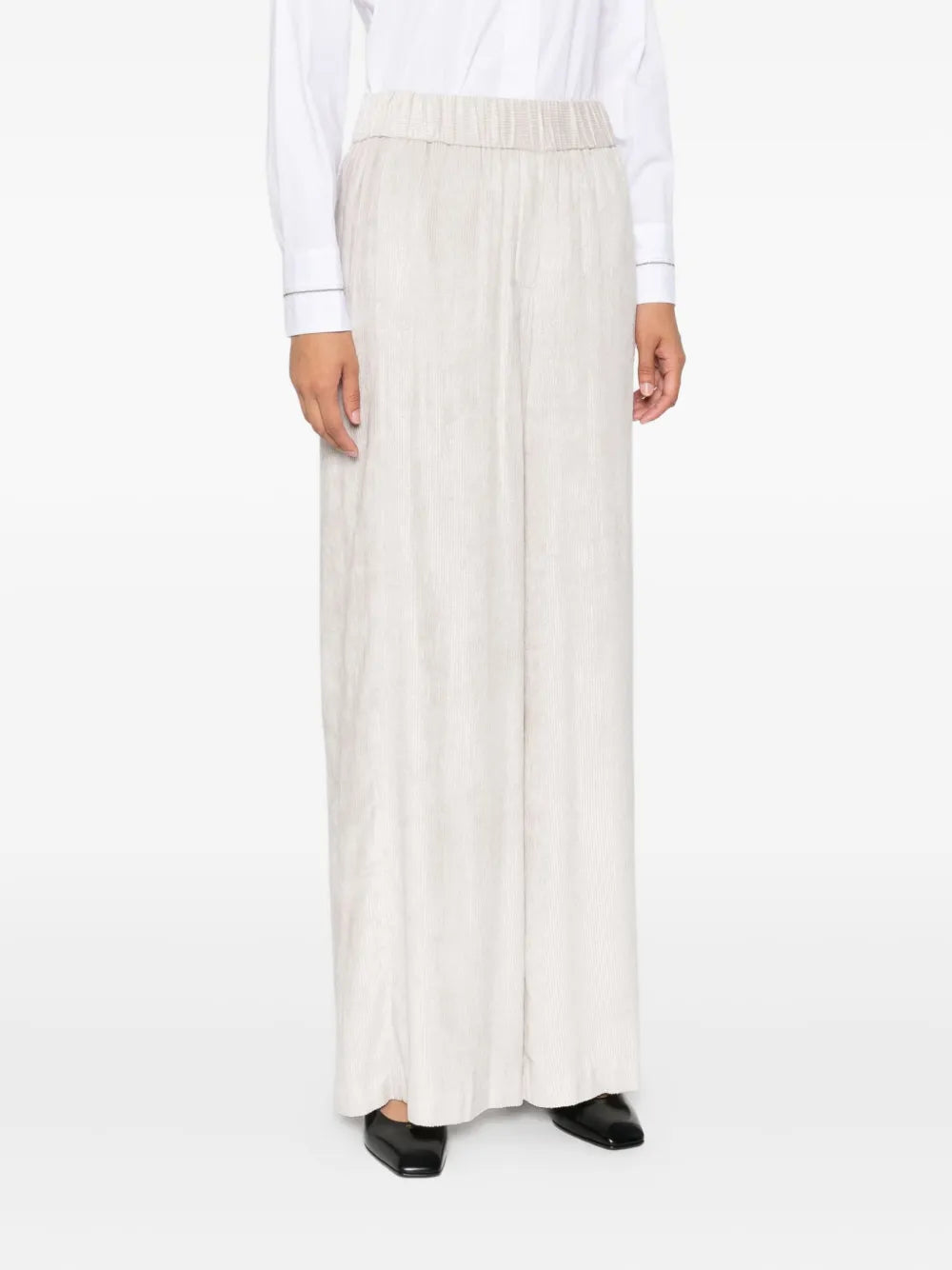 elastic-waist trousers