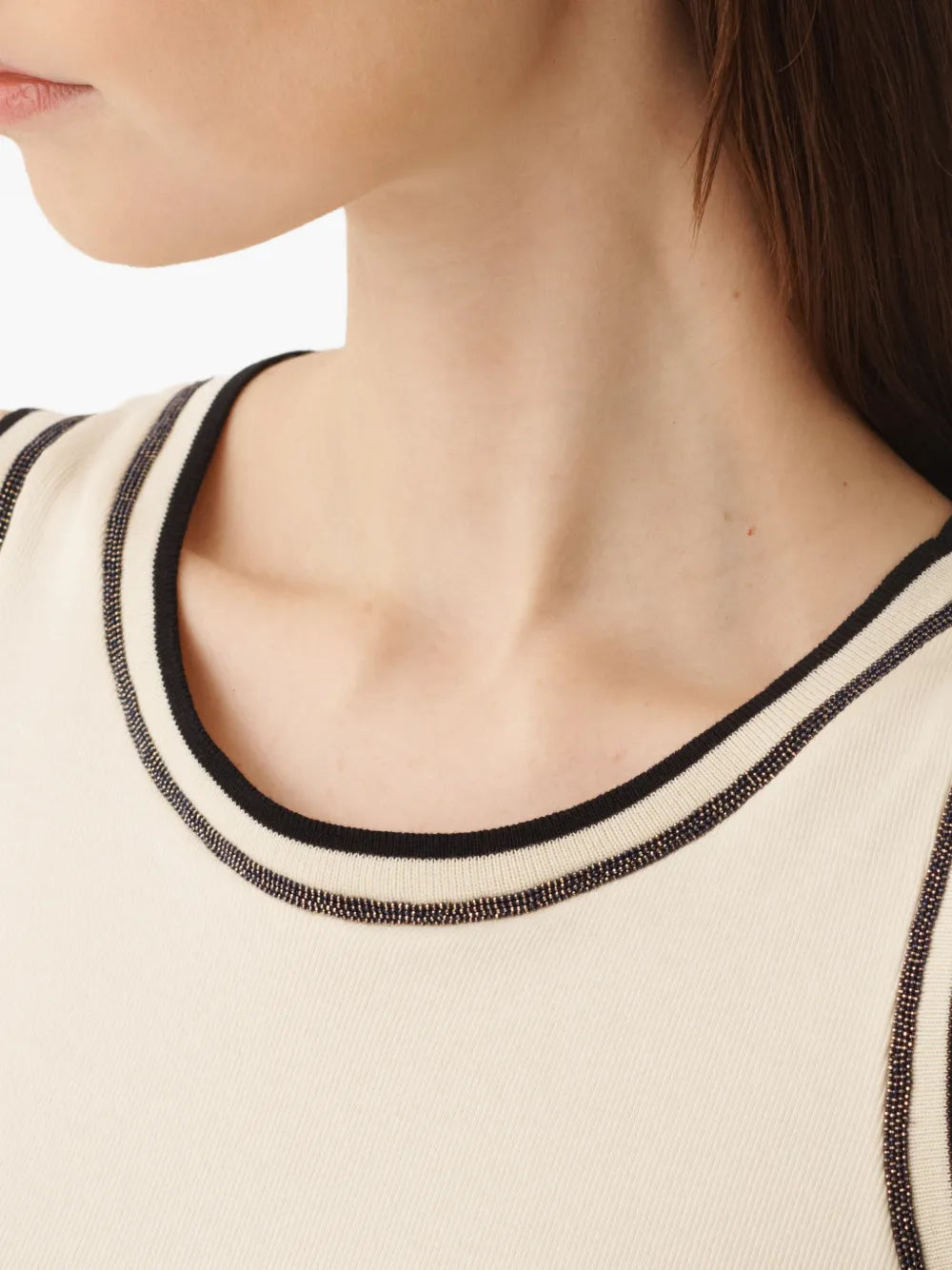 round-neck sleveless top