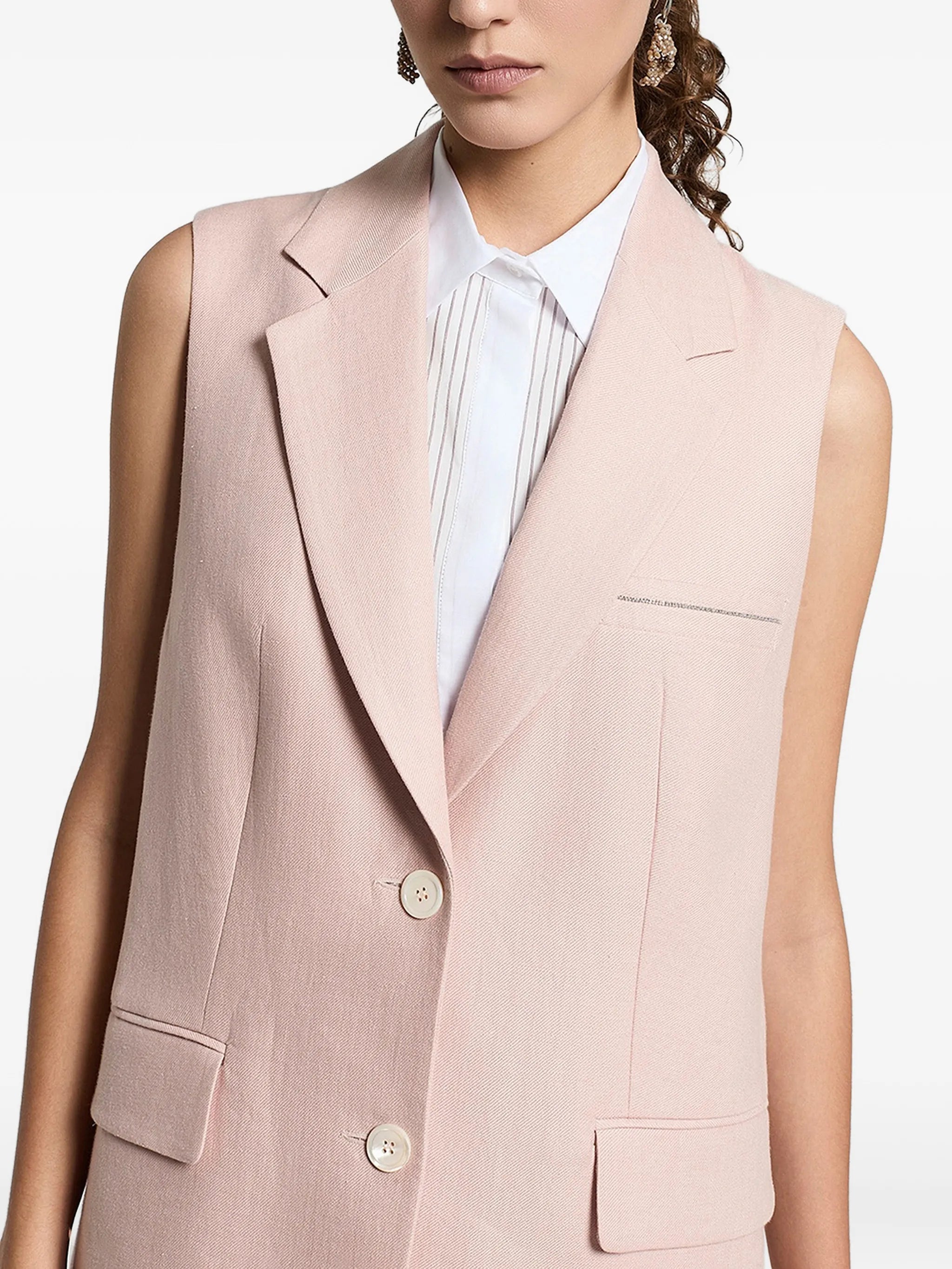 buttoned sleeveless jacket