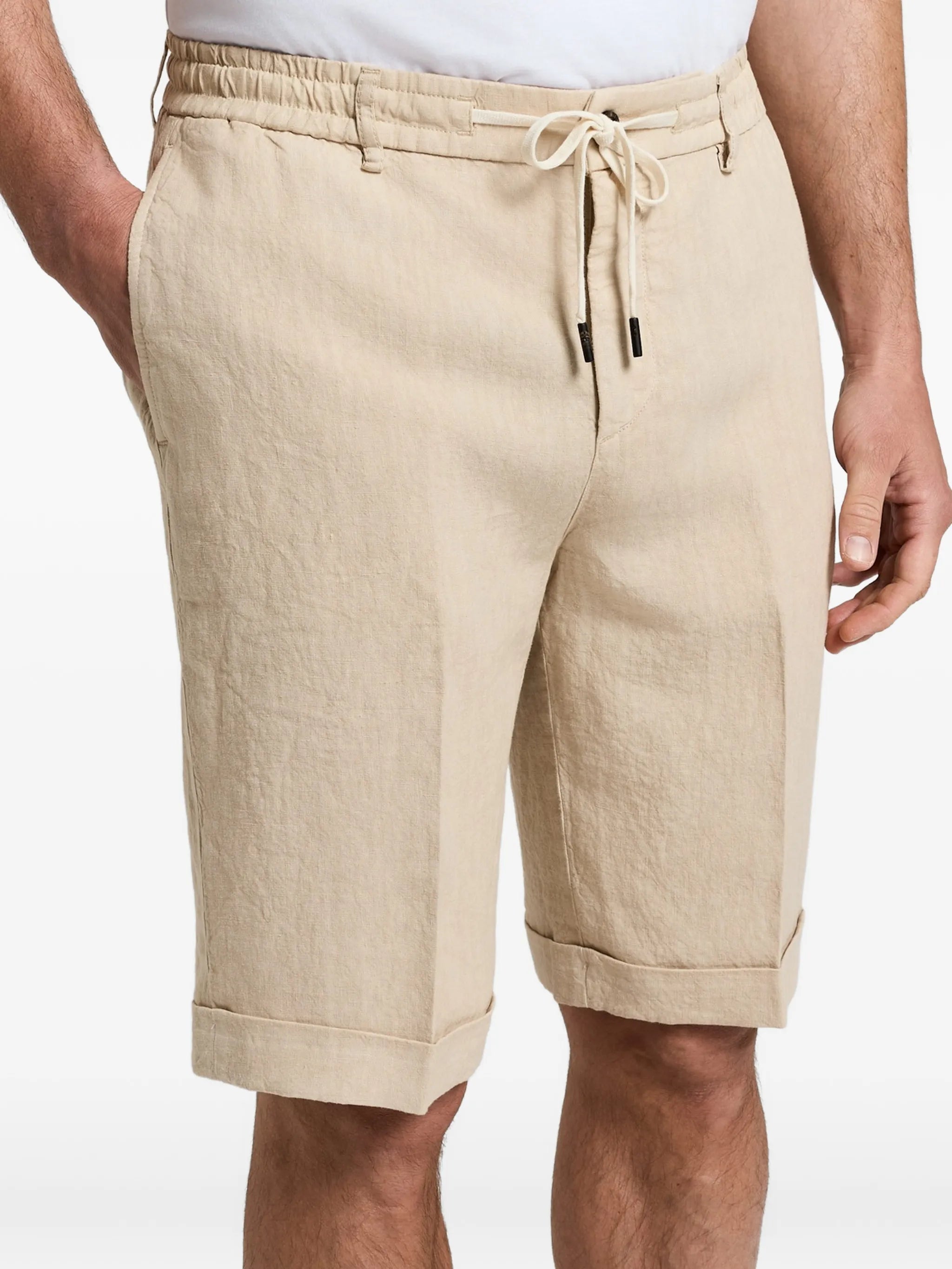 drawstring-waist turned-up shorts