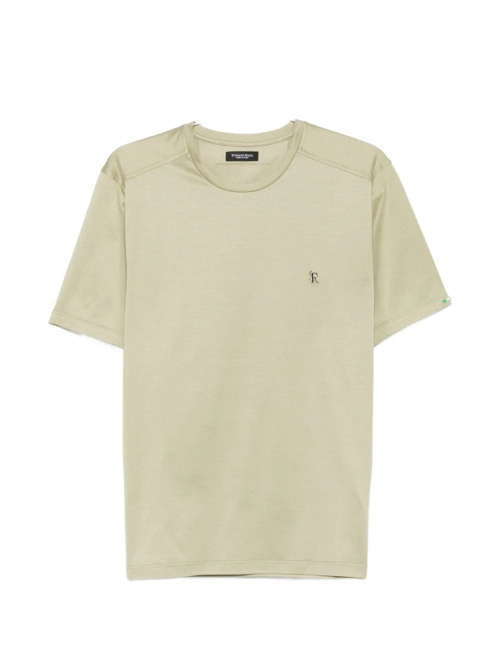 Camiseta con el logo en detalle