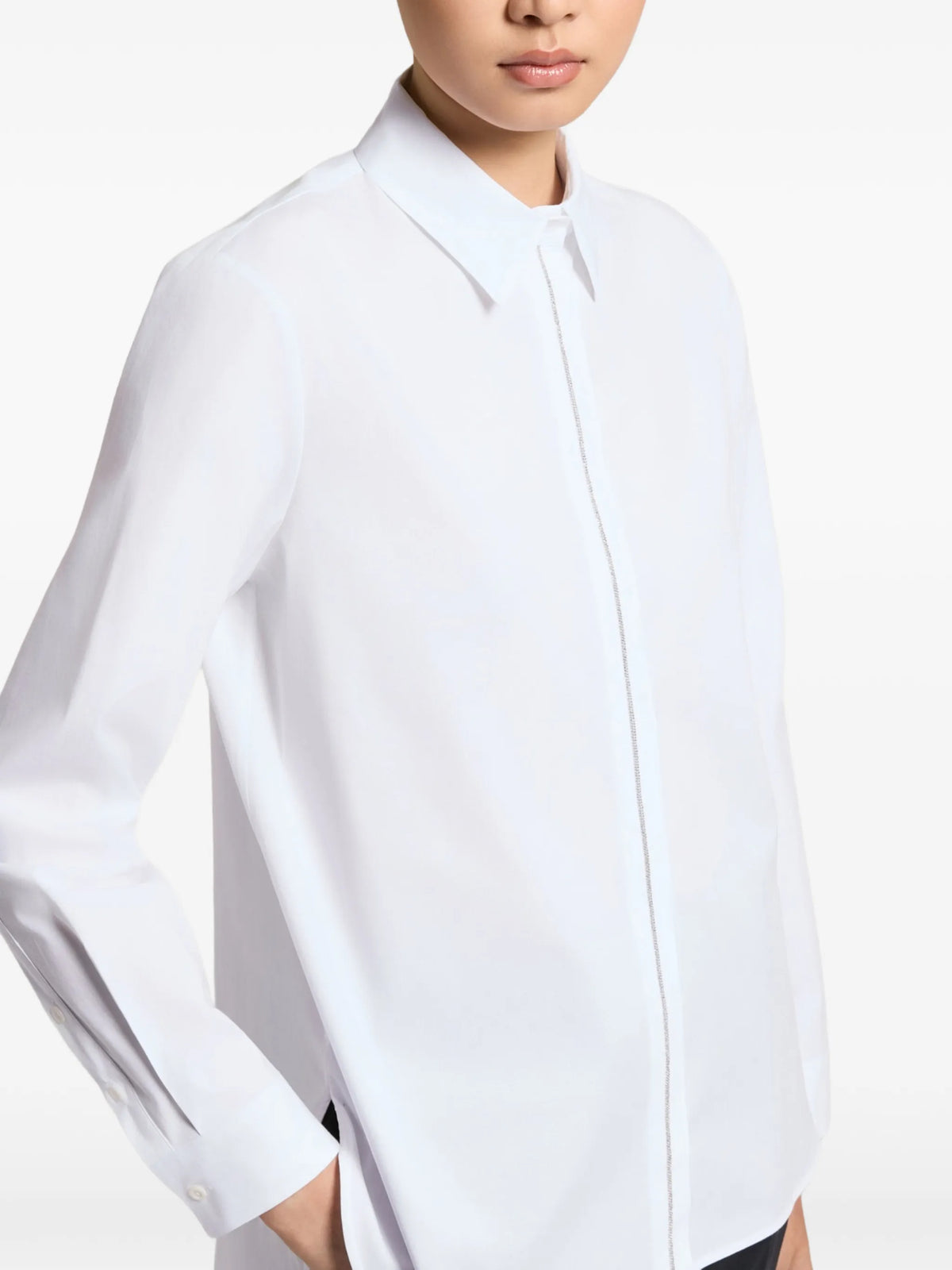point-collar long-sleeved shirt