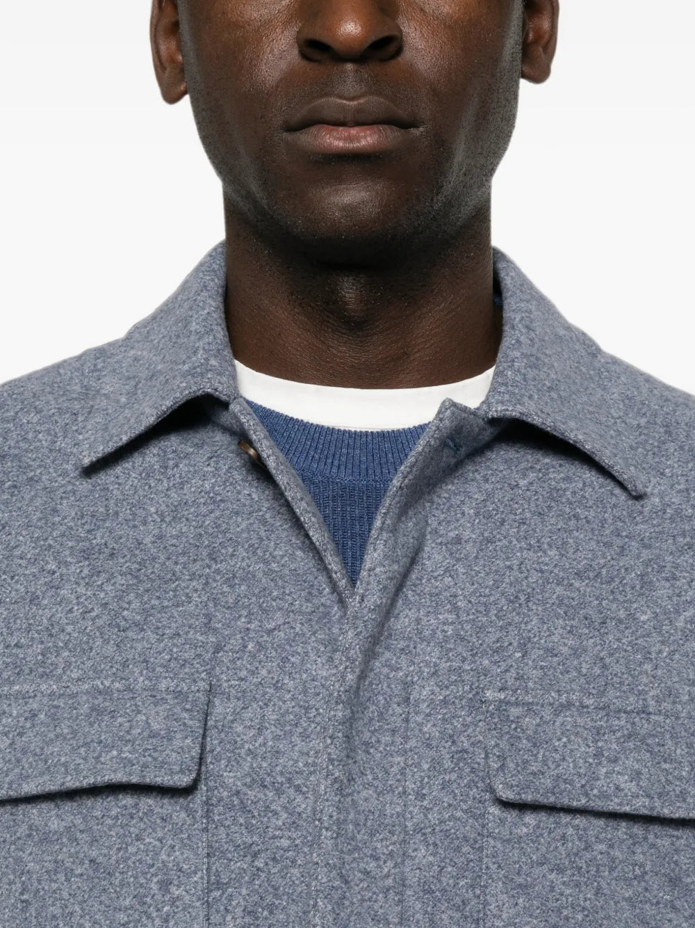 button-fastening flap-pocket shirt jacket