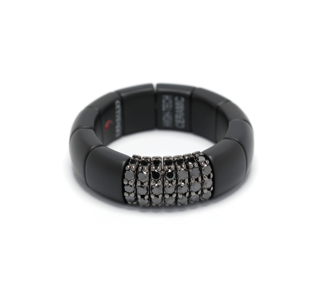 18kt white gold diamond ring