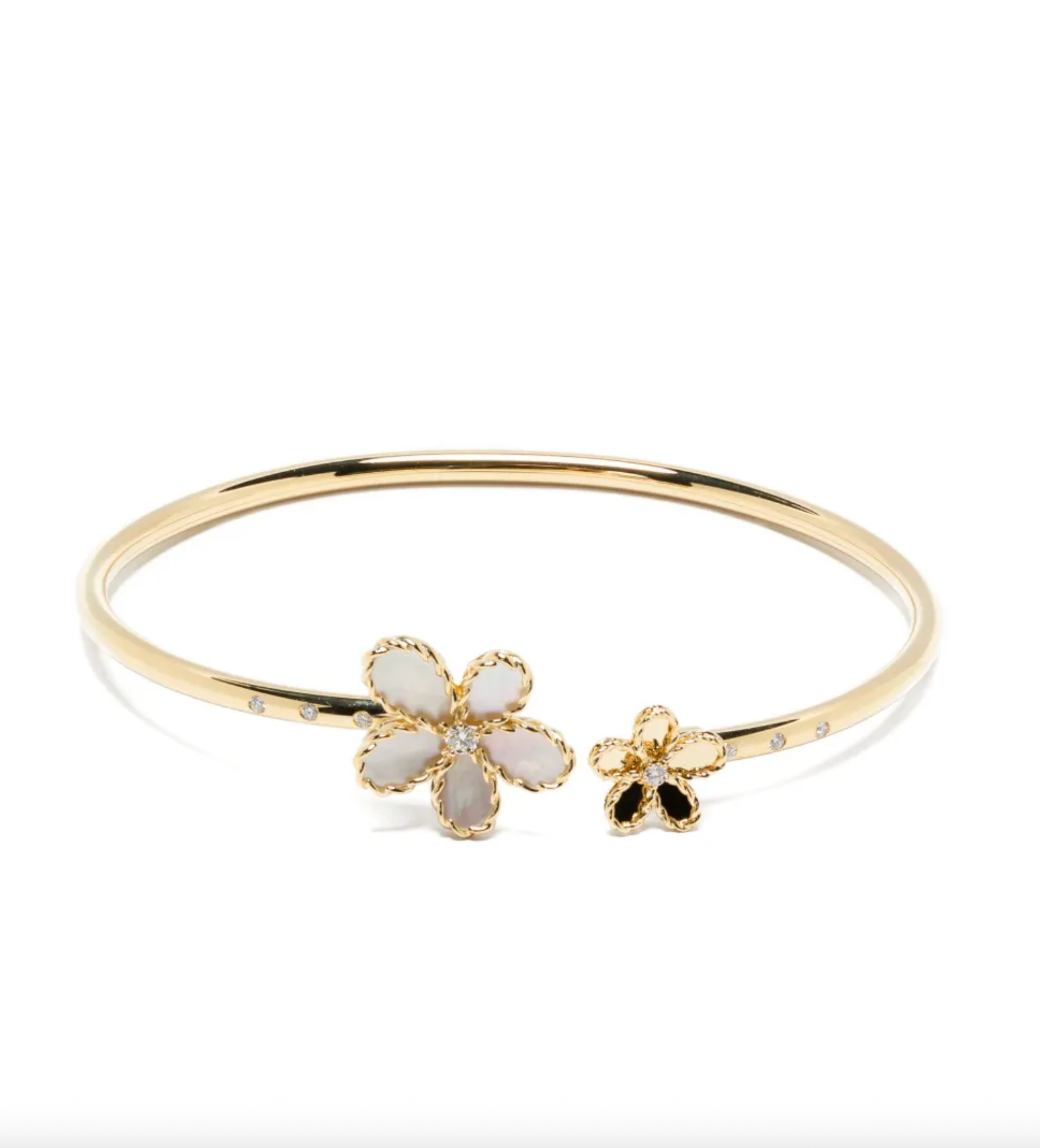 Pulsera de oro amarillo con diamantes en forma de flor