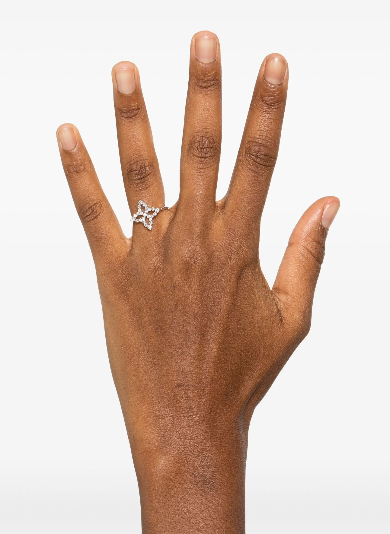 18K white gold diamond ring