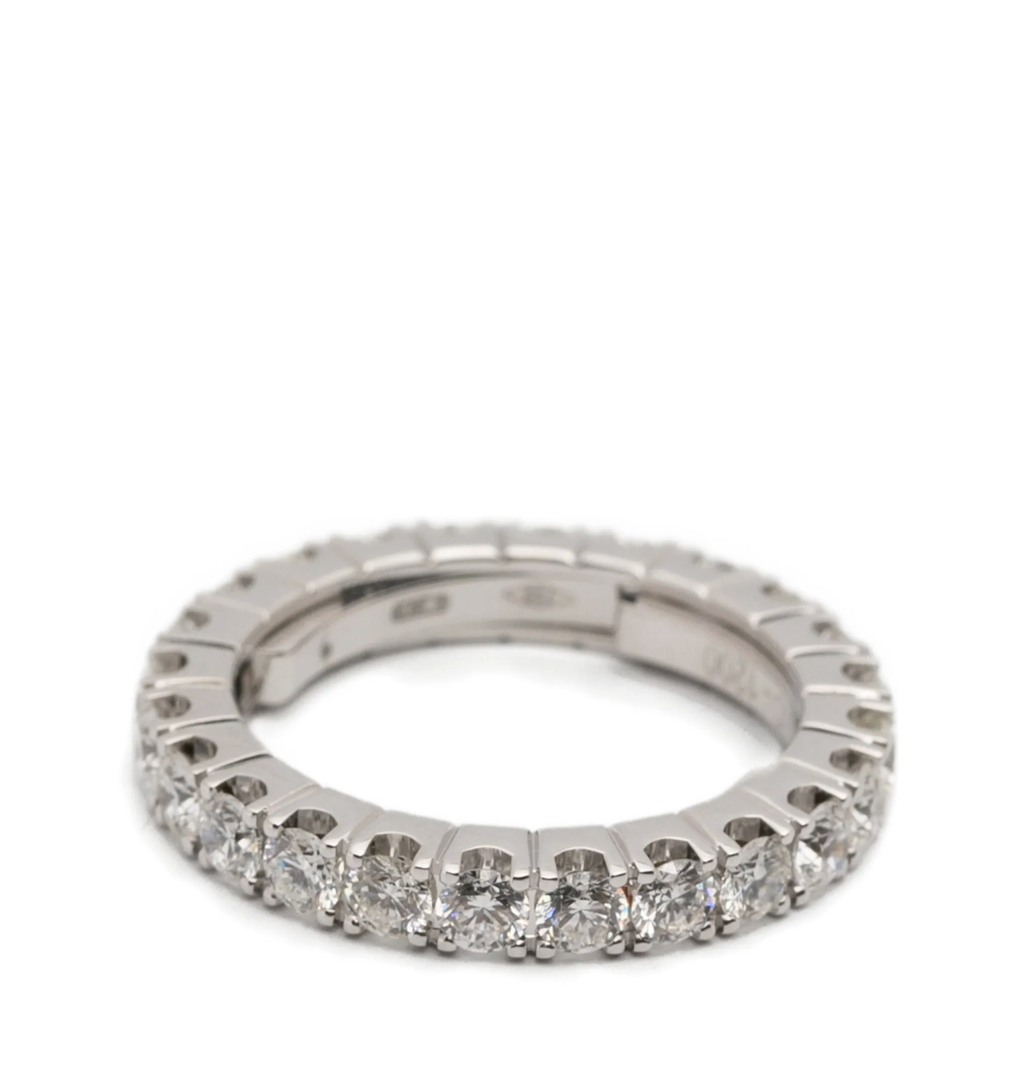 18kt white gold diamonds ring