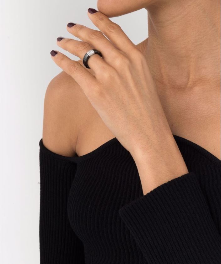 18kt white gold, diamond black ceramic ring